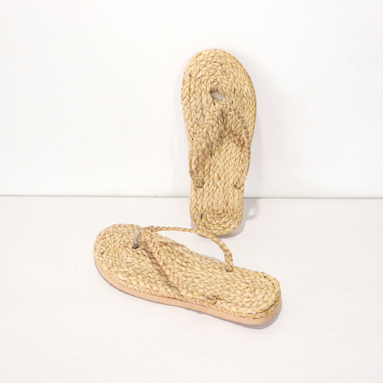 PU NI PA - Straw Shoe Sustainable Style for Every Step
