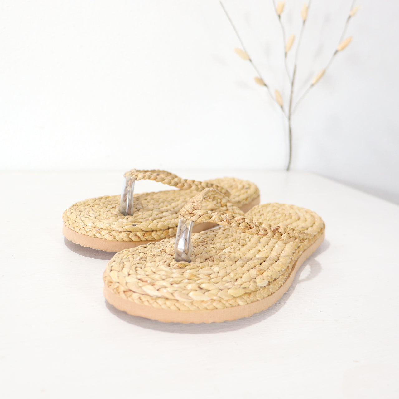 PU NI PA - Straw Shoe Sustainable Style for Every Step