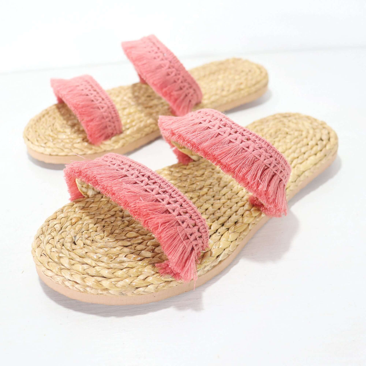 CHA YA WONG - Straw Shoe