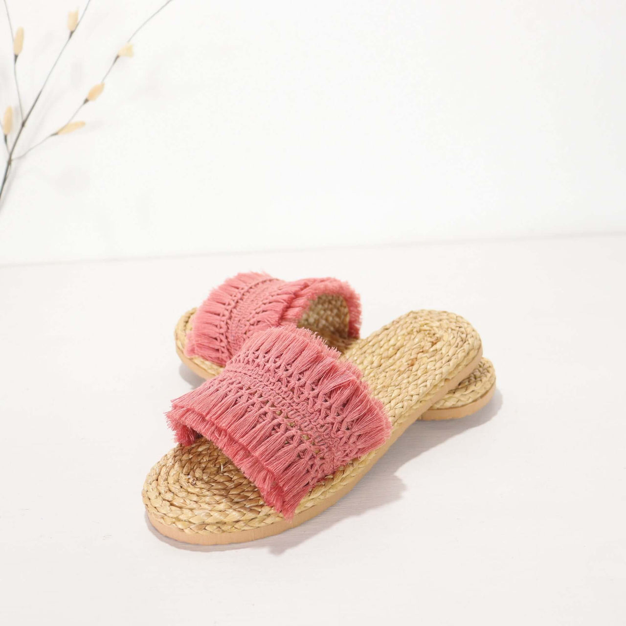 JI RA - Straw Shoe