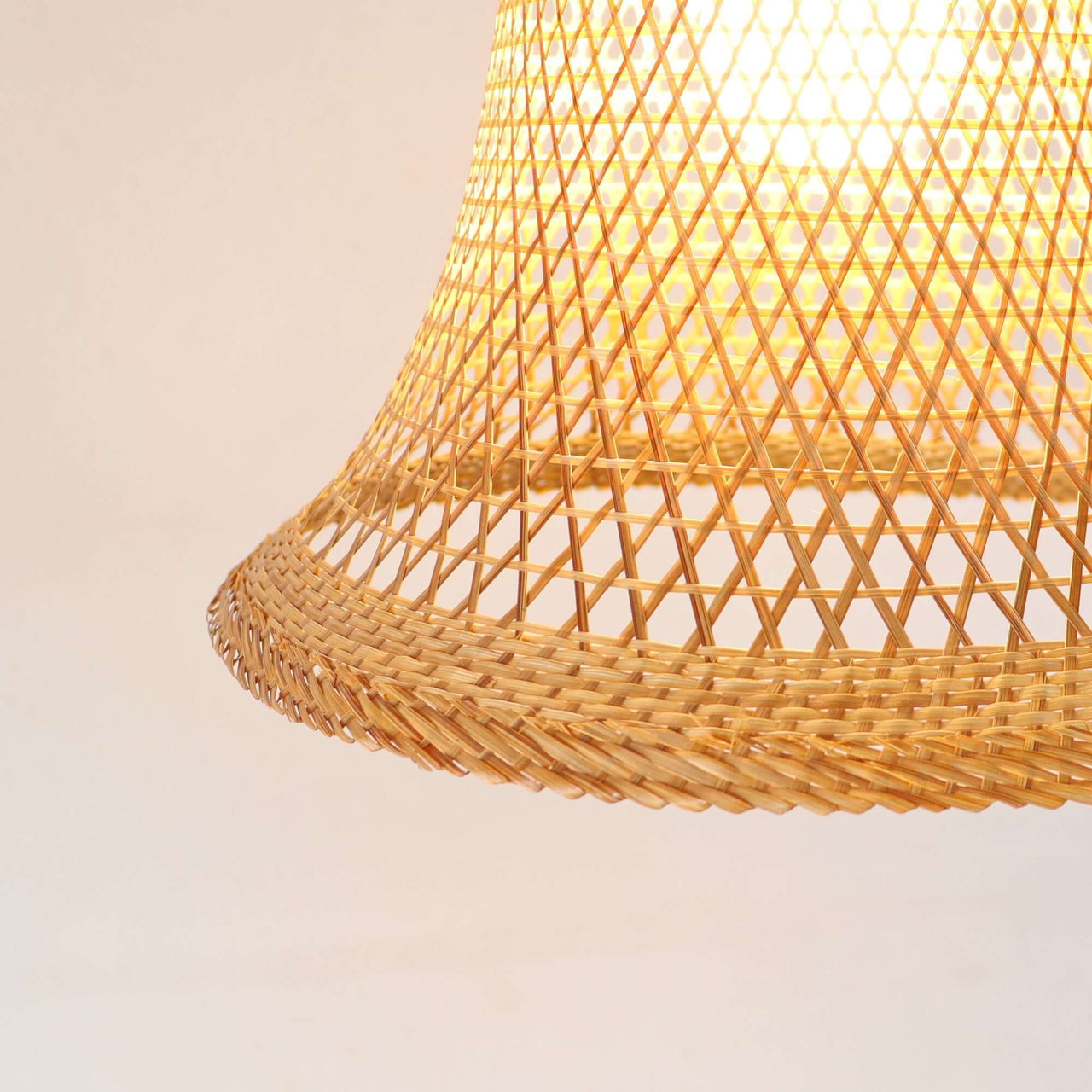 WANA — sustainable bamboo pendant light for boho-style ceiling lighting