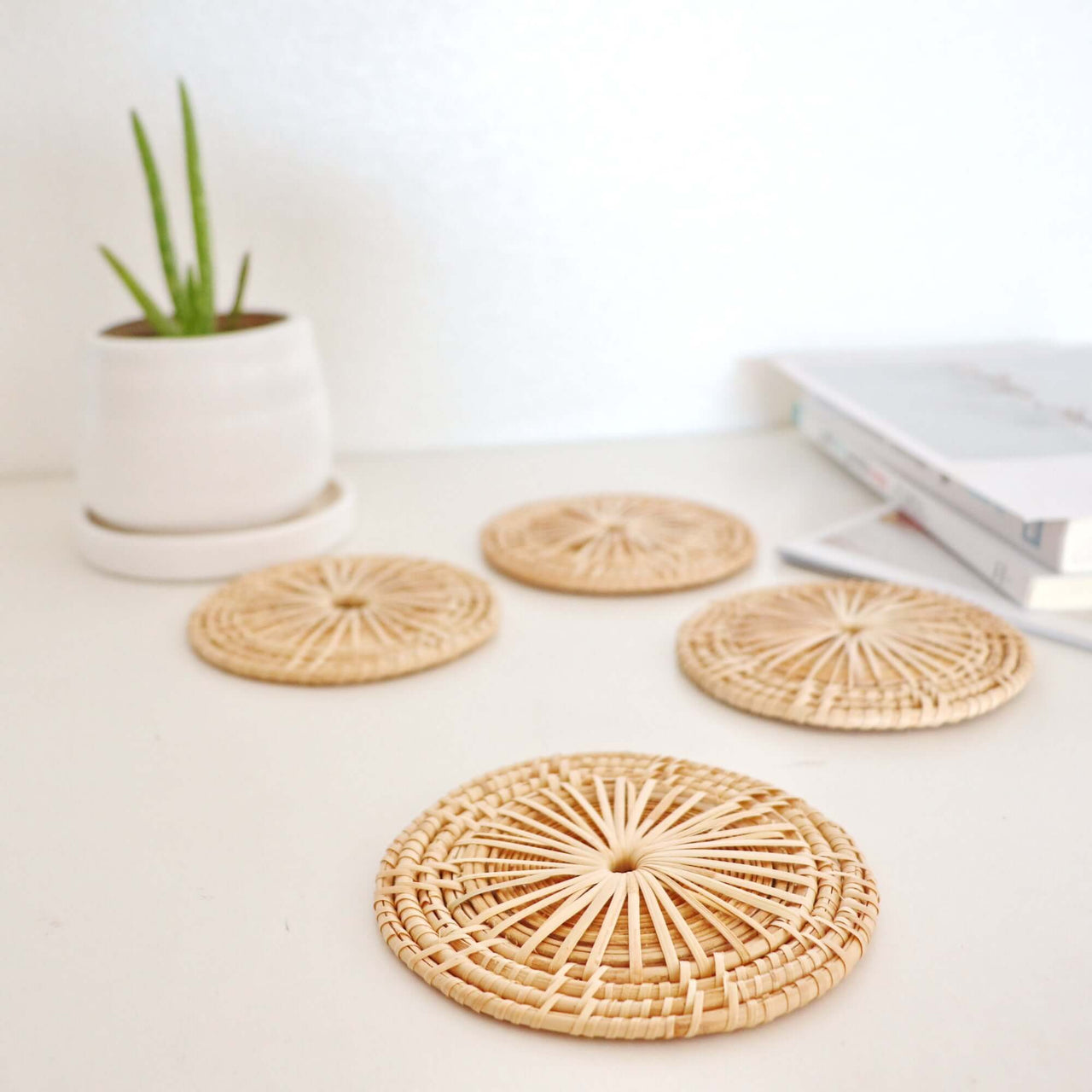 FUNDEE - Coasters (SET OF 4)