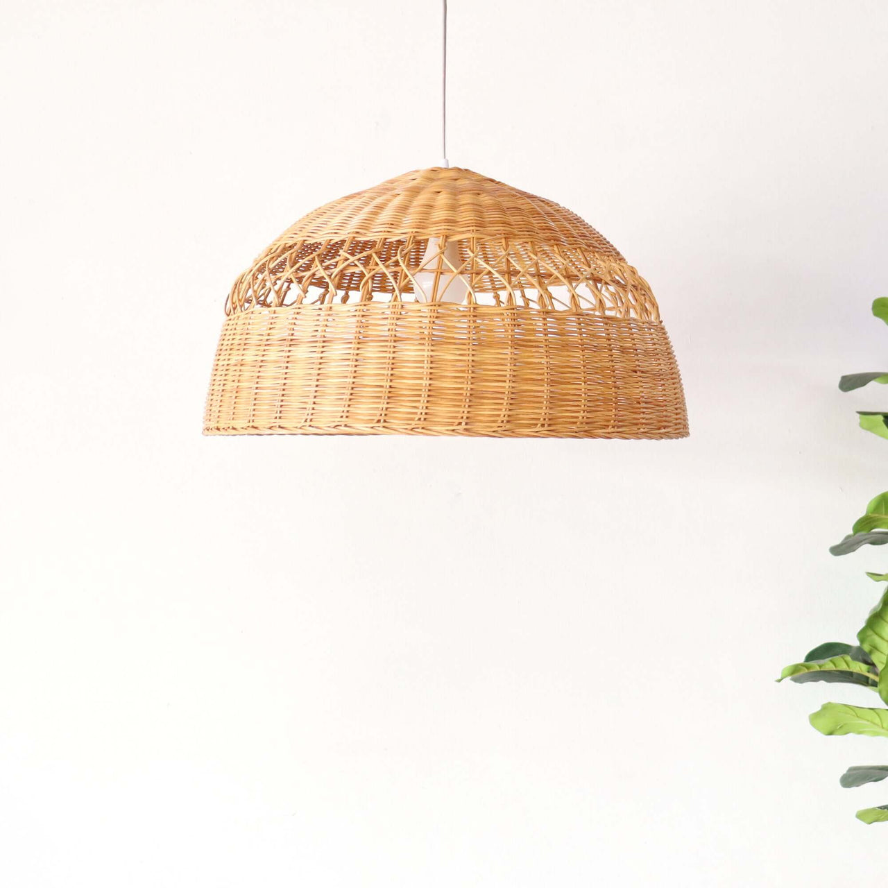 PARADEE — handcrafted rattan pendant light for a cosy bedroom