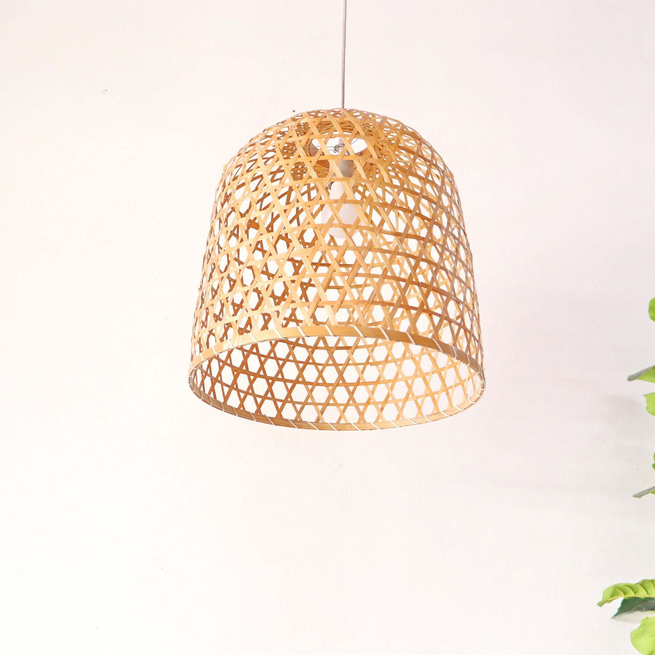 LAWAN — natural bamboo pendant light made from natural fibres