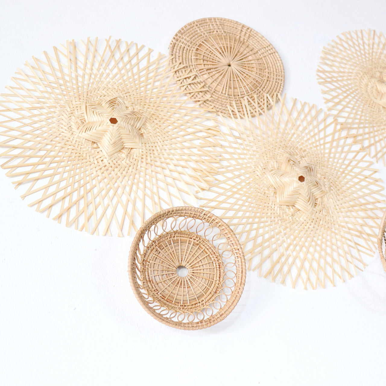 NUT THA YA - Wall decor set