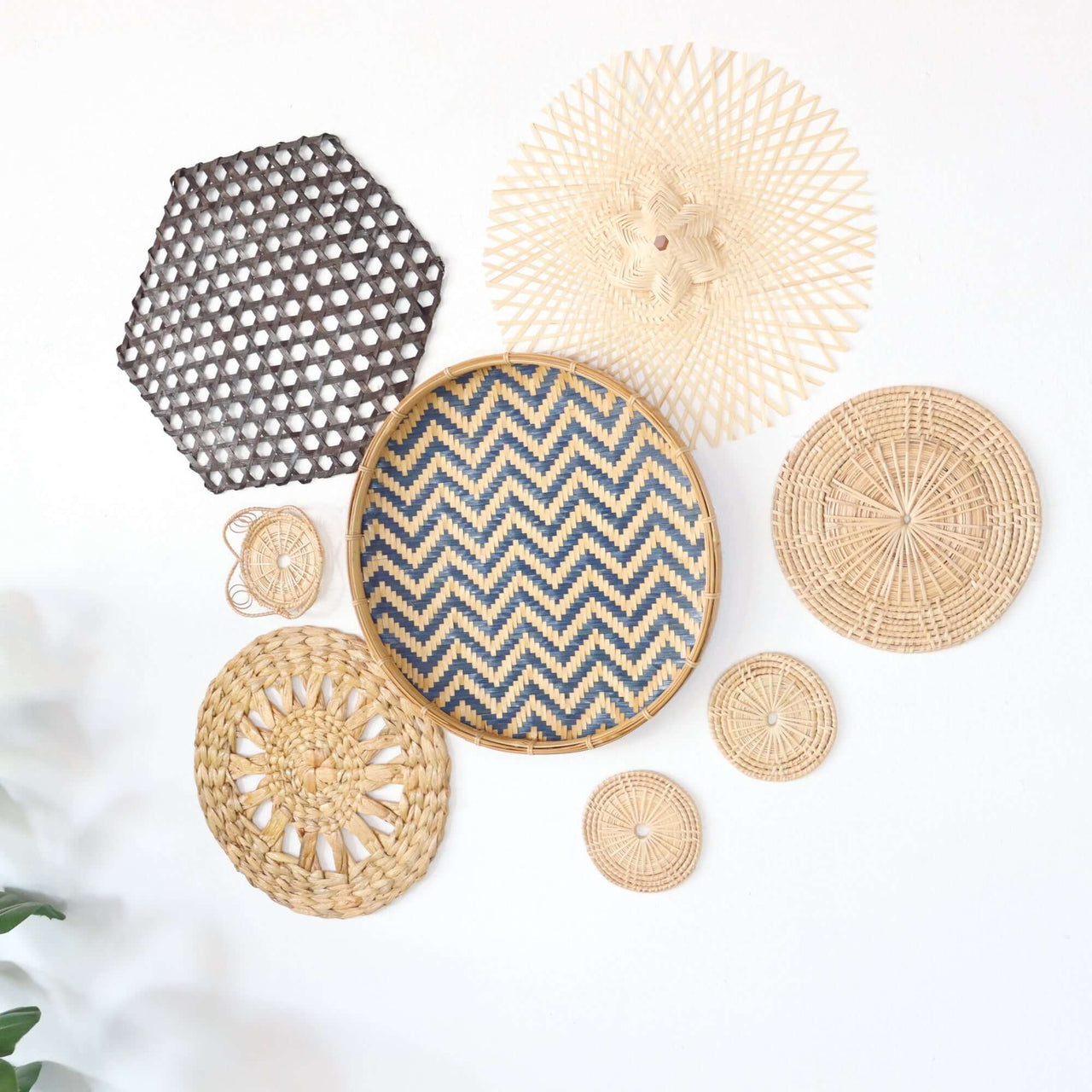LA NA - Wall Hanging Art Décor Set of 8