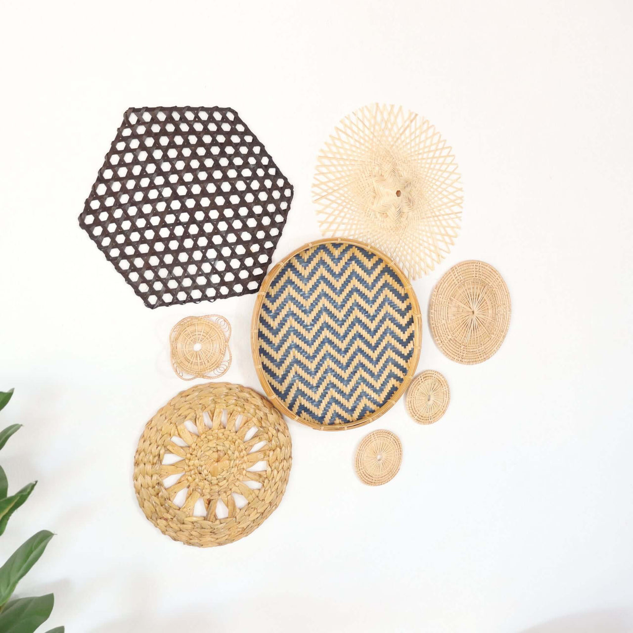 LA NA - Wall Hanging Art Décor Set of 8