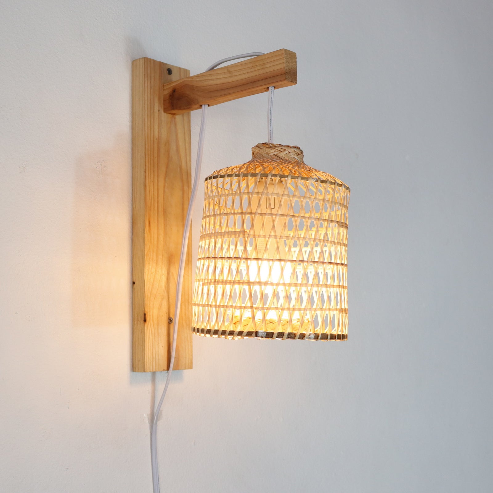TA SI NEE - Wall sconce