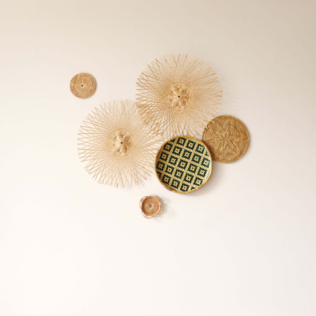 A RIN Mix-and-Match Wall Decor (Set of 6)
