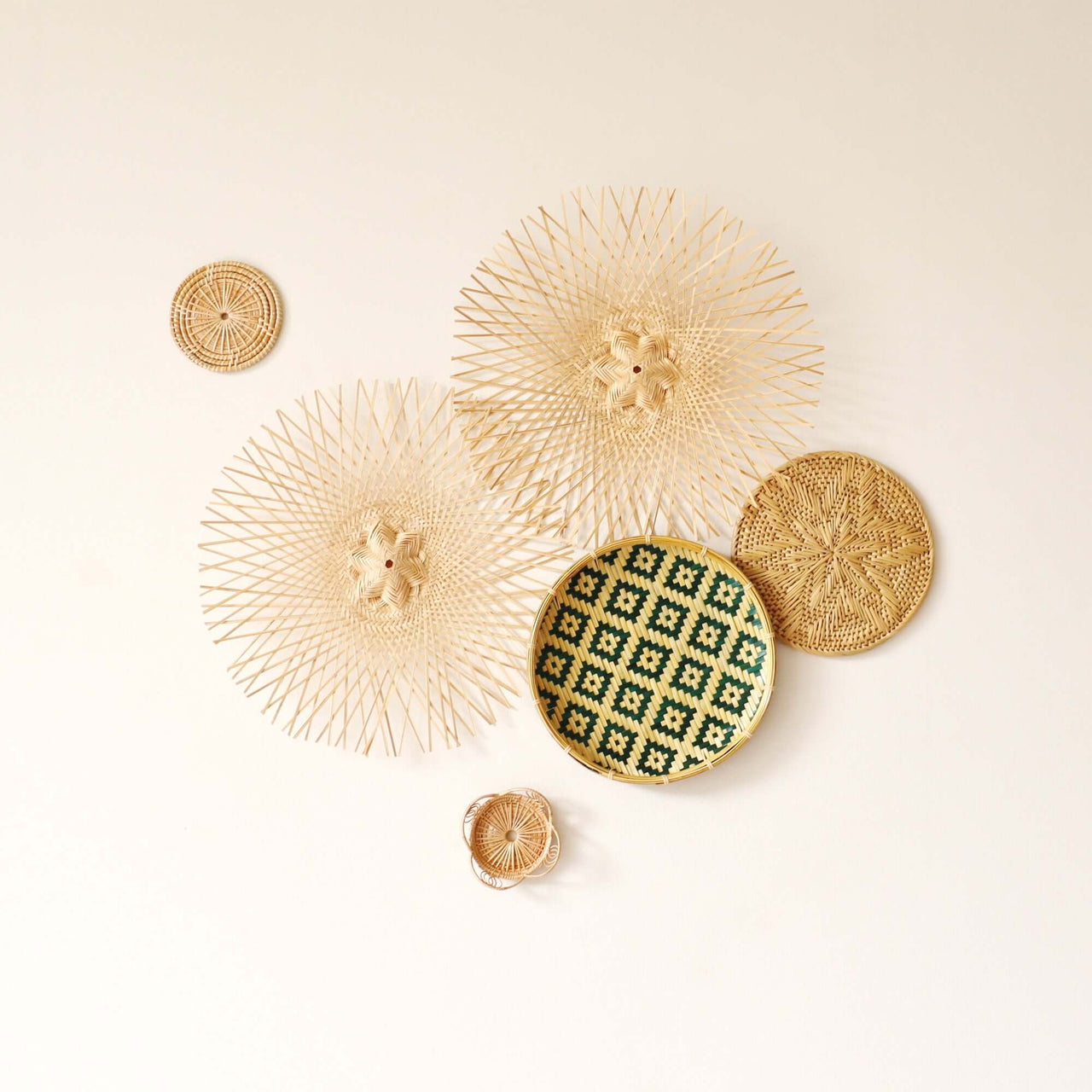 A RIN Mix-and-Match Wall Decor (Set of 6)