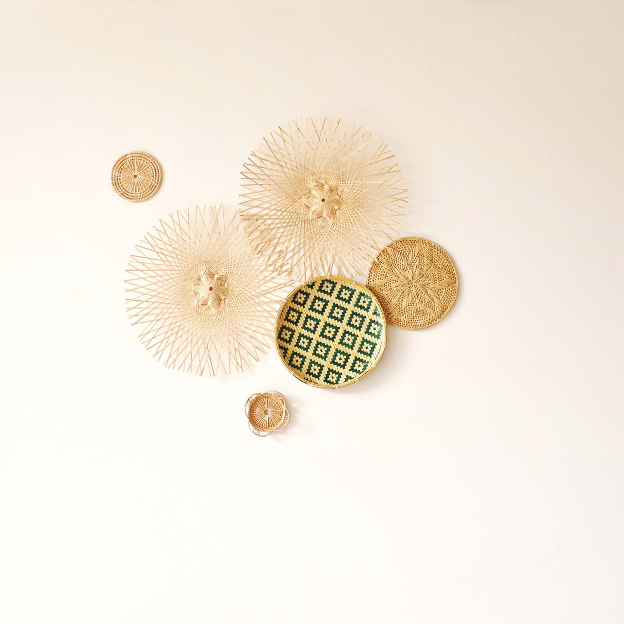 A RIN Mix-and-Match Wall Decor (Set of 6)