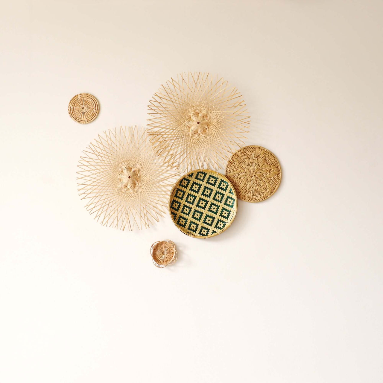 A RIN Mix-and-Match Wall Decor (Set of 6)