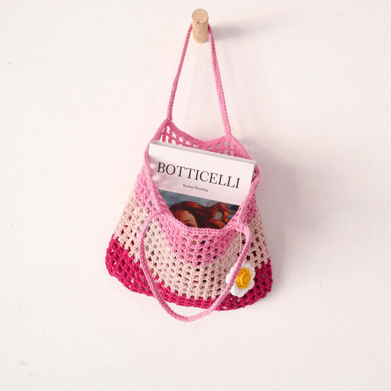 Pink Layer Crochet — sustainable straw handbag made from natural fibres