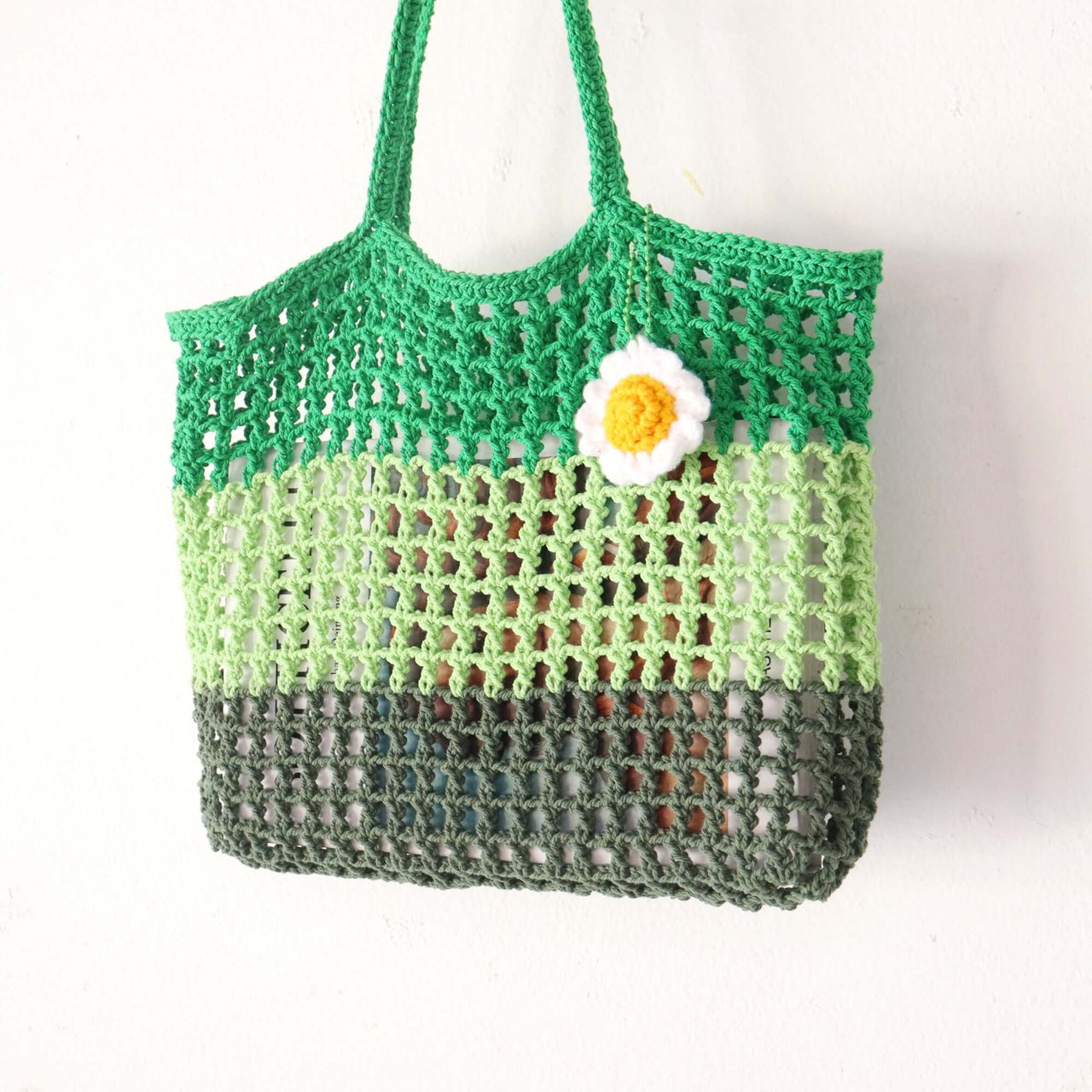 Green Layer Crochet — natural straw handbag with an artisan woven finish