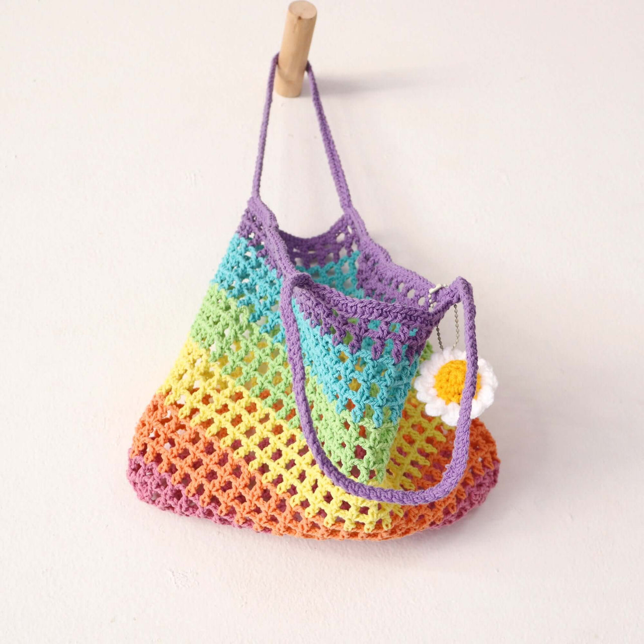 Sairung — sustainable straw handbag made from natural fibres