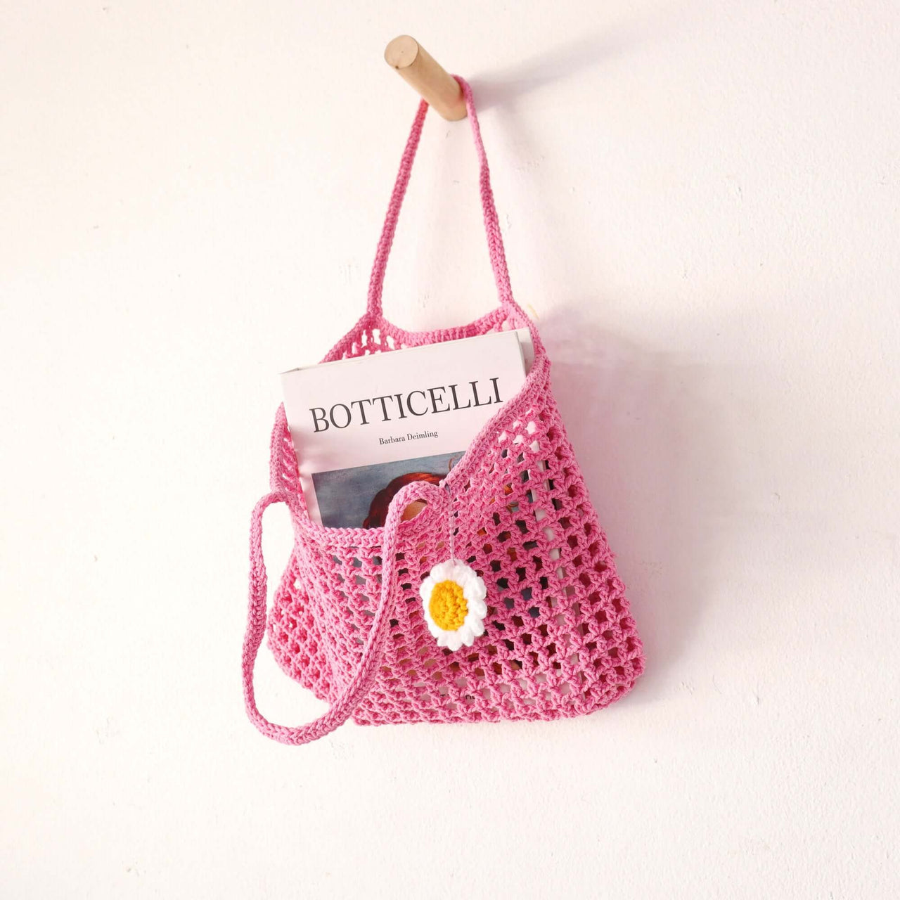 Pink Crochet — straw handbag with a relaxed, vacation-ready look