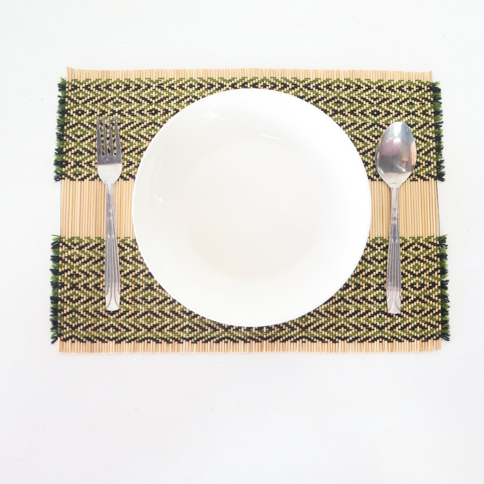 PHIN NA RA - Woven Boho Placemats