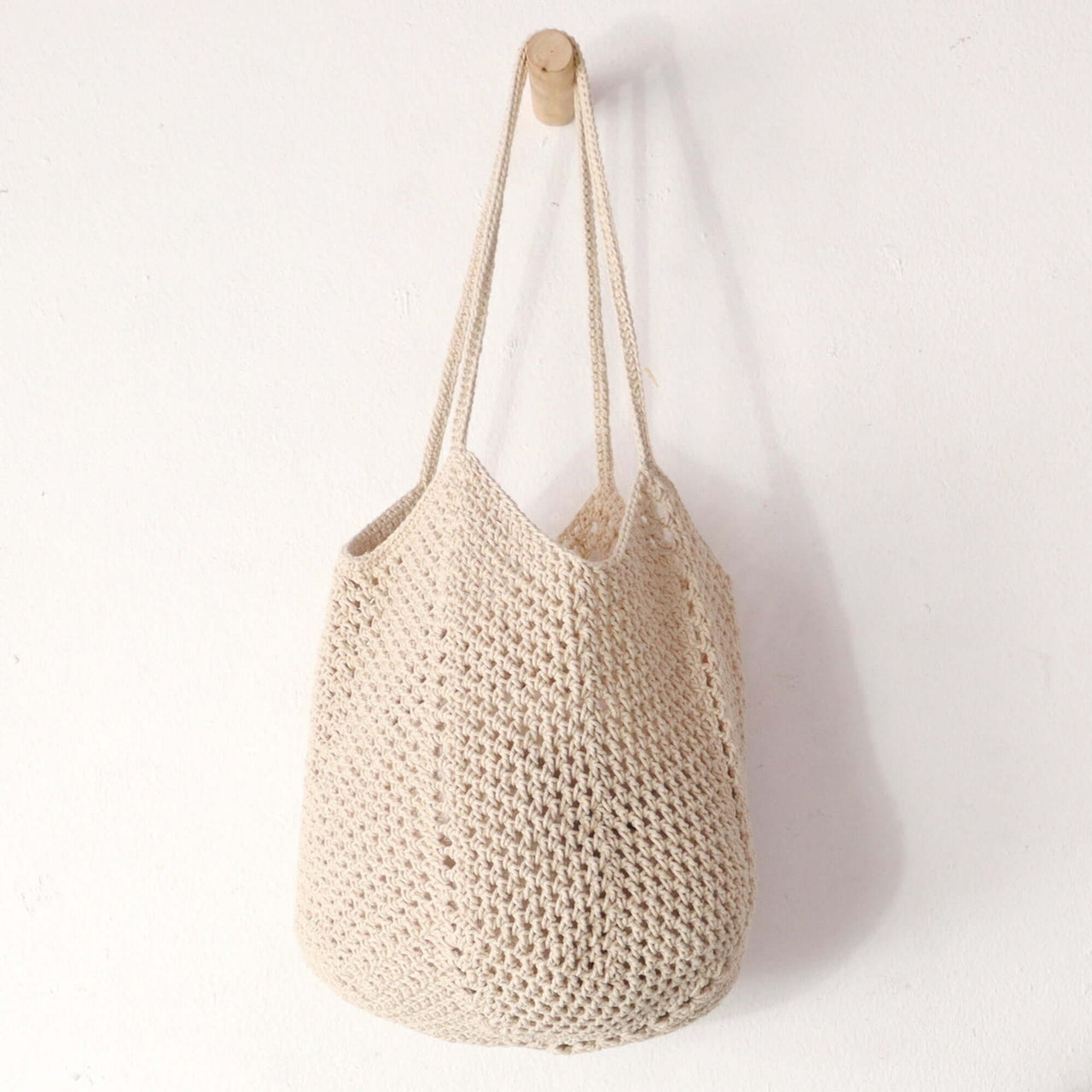 Beige Crochet Shoulder — handwoven straw shoulder bag with a soft, natural weave
