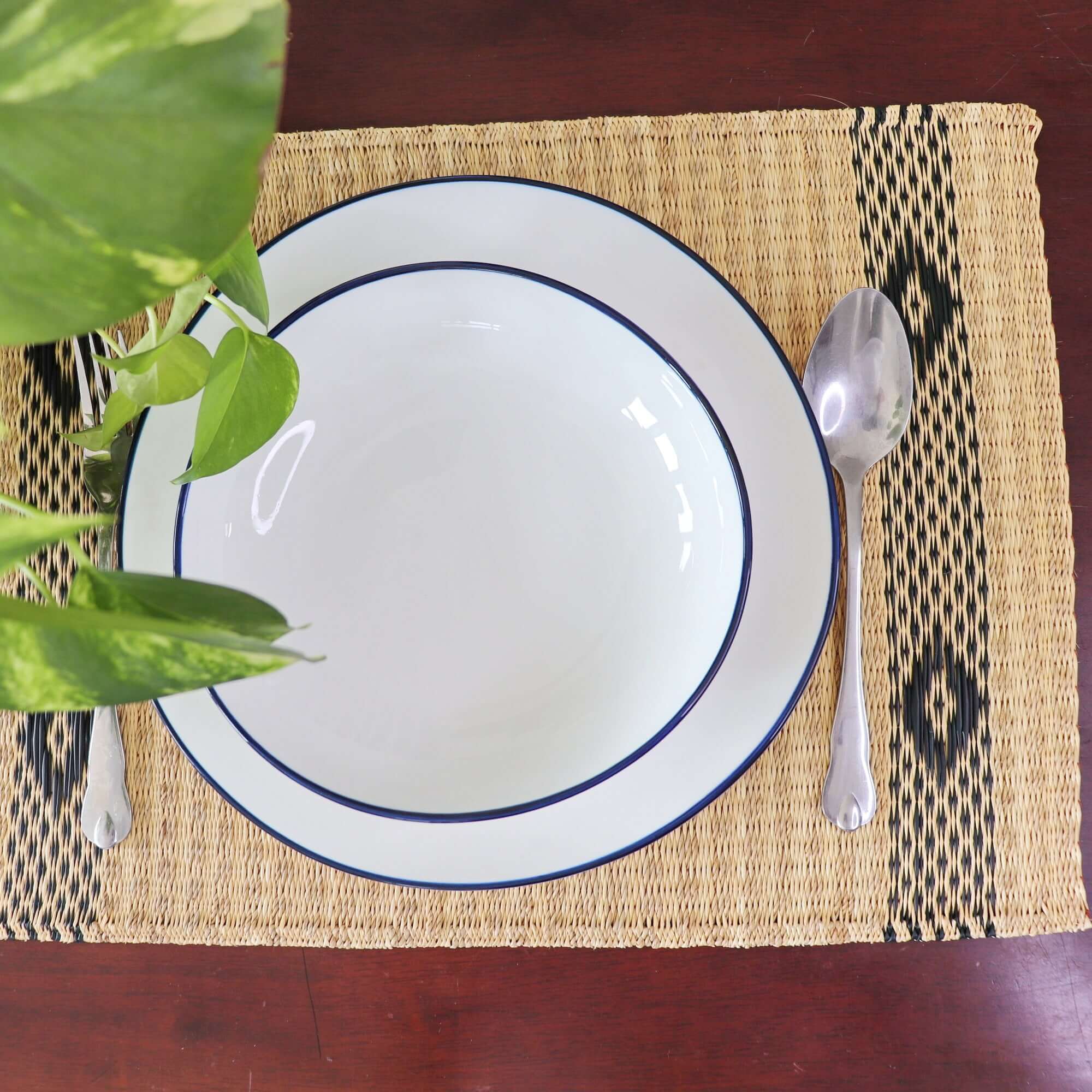 Lavida - Handwoven Sedge Placemat with Khid Pattern