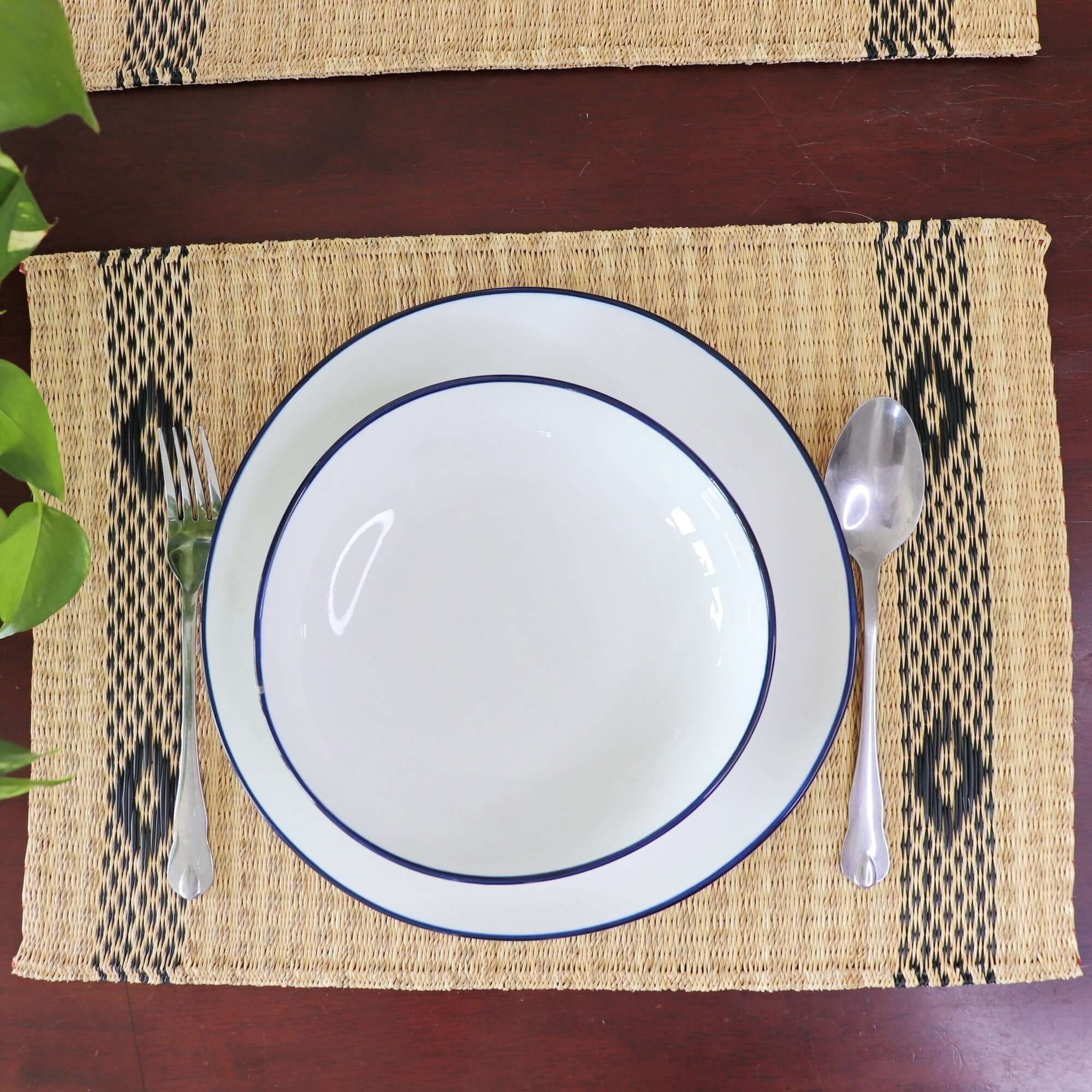 Lavida - Handwoven Sedge Placemat with Khid Pattern