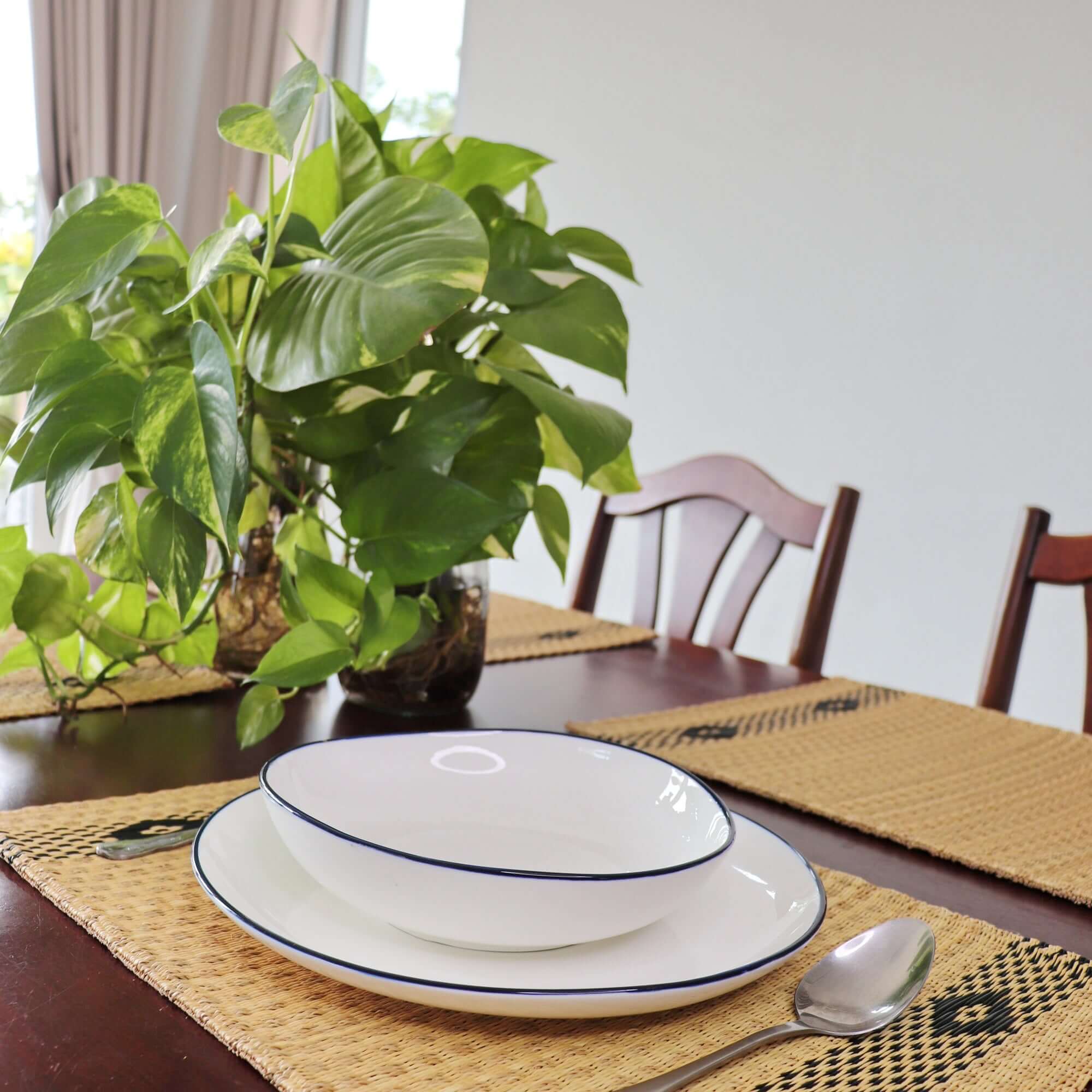 Lavida - Handwoven Sedge Placemat with Khid Pattern