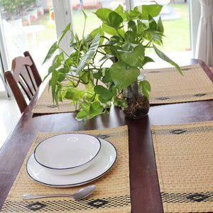 Lavida - Handwoven Sedge Placemat with Khid Pattern