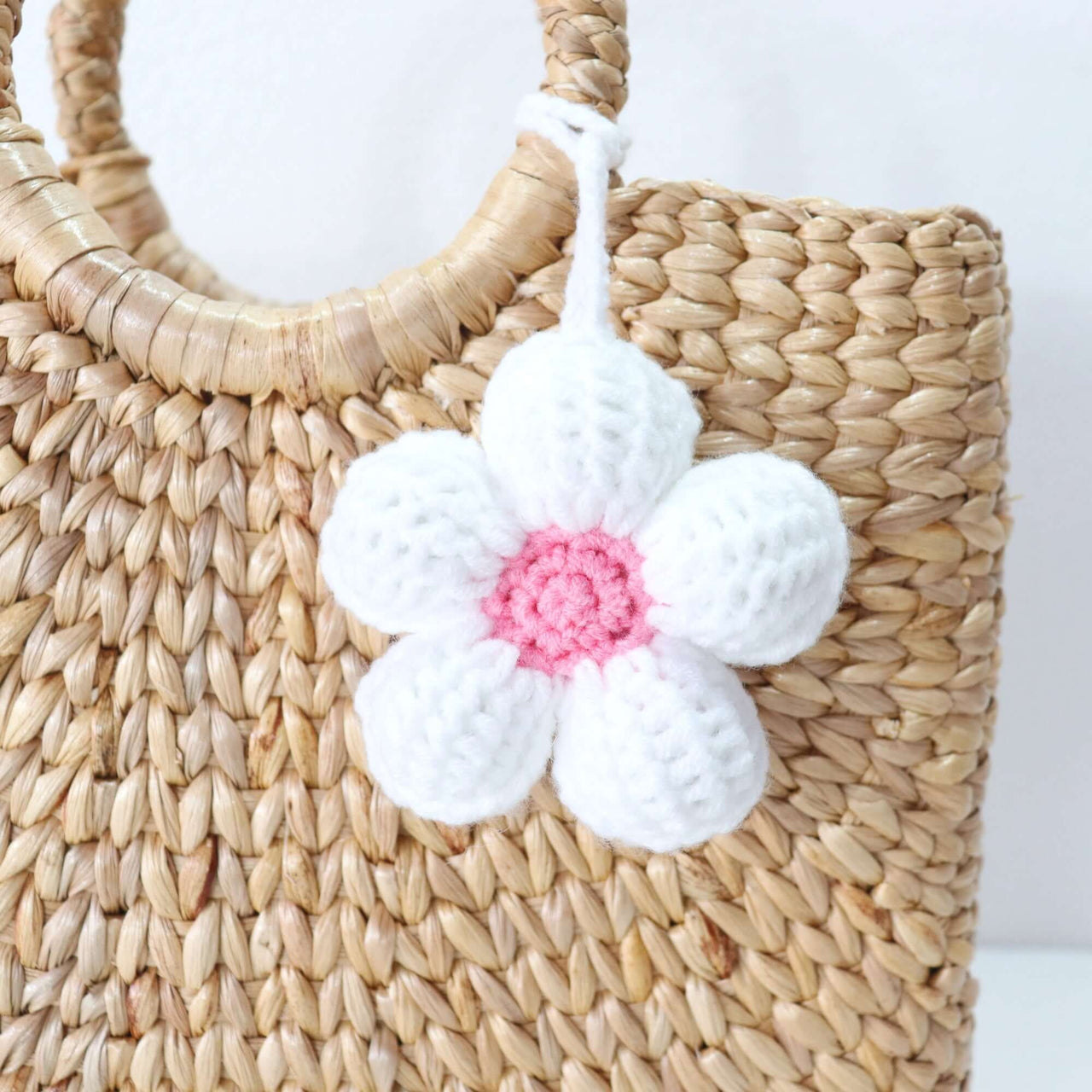 BAG CHARM FLOWER — handcrafted bag charm for a boho look