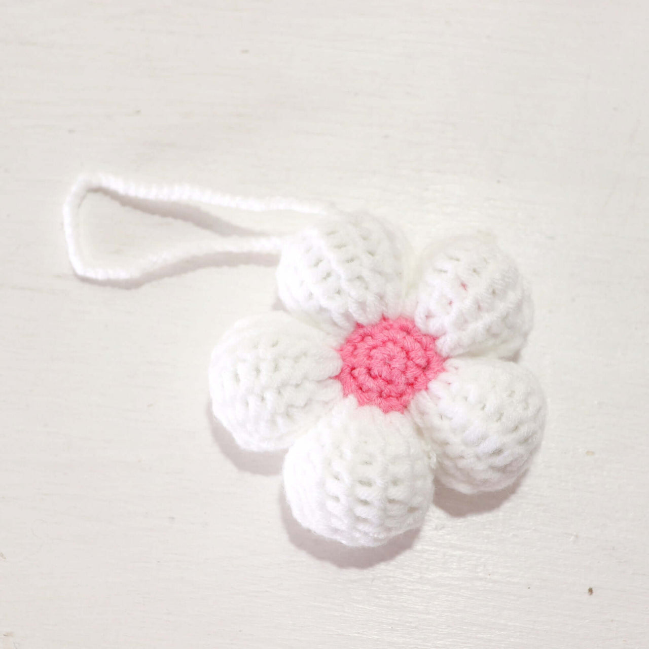 BAG CHARM FLOWER — sustainable bag charm made from natural fibres