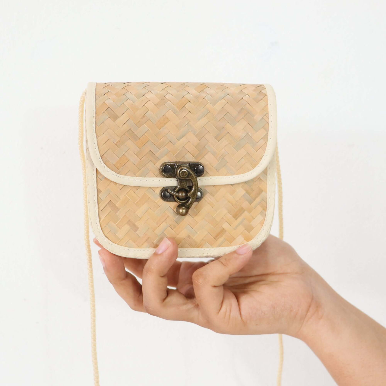 YU JIN Cross Body Bag - White