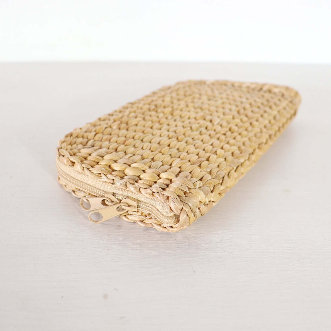 Mali — sustainable straw clutch bag made from natural fibres