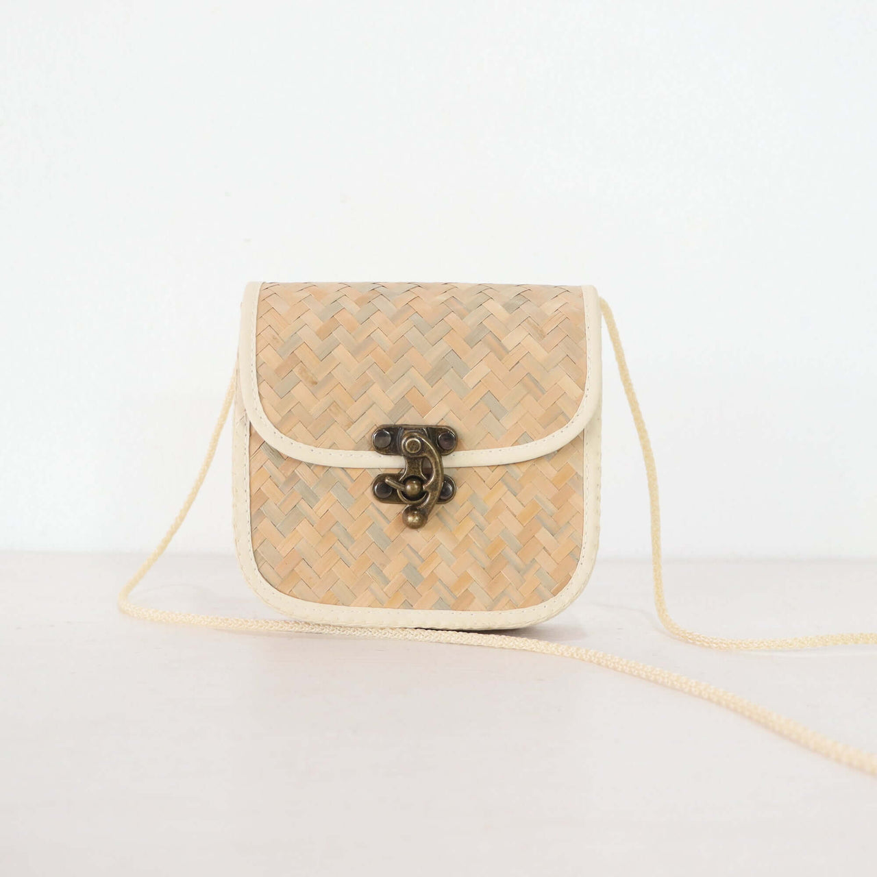 YU JIN Cross Body Bag - White
