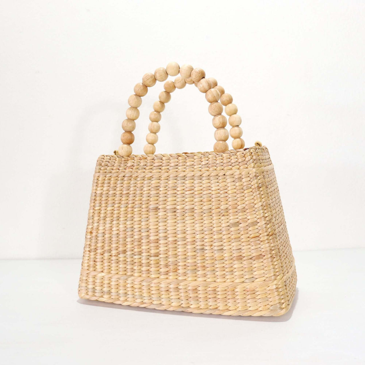 CHALA — sustainable straw handbag made from natural fibres