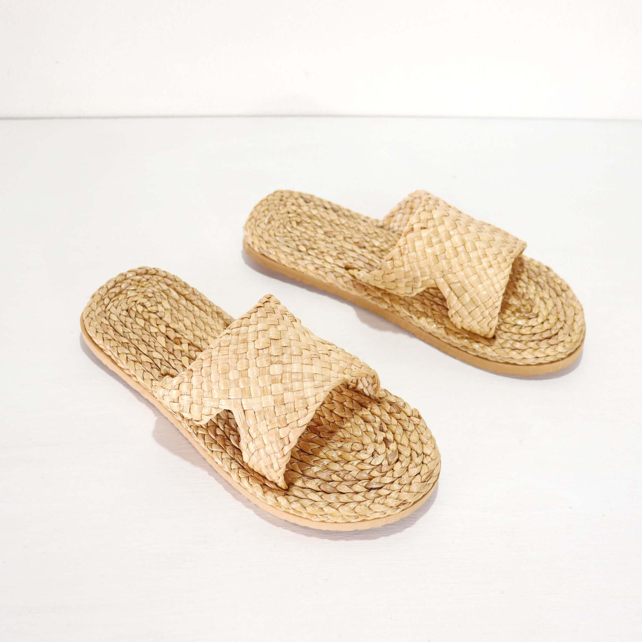 PATTHARA - Straw Sandals