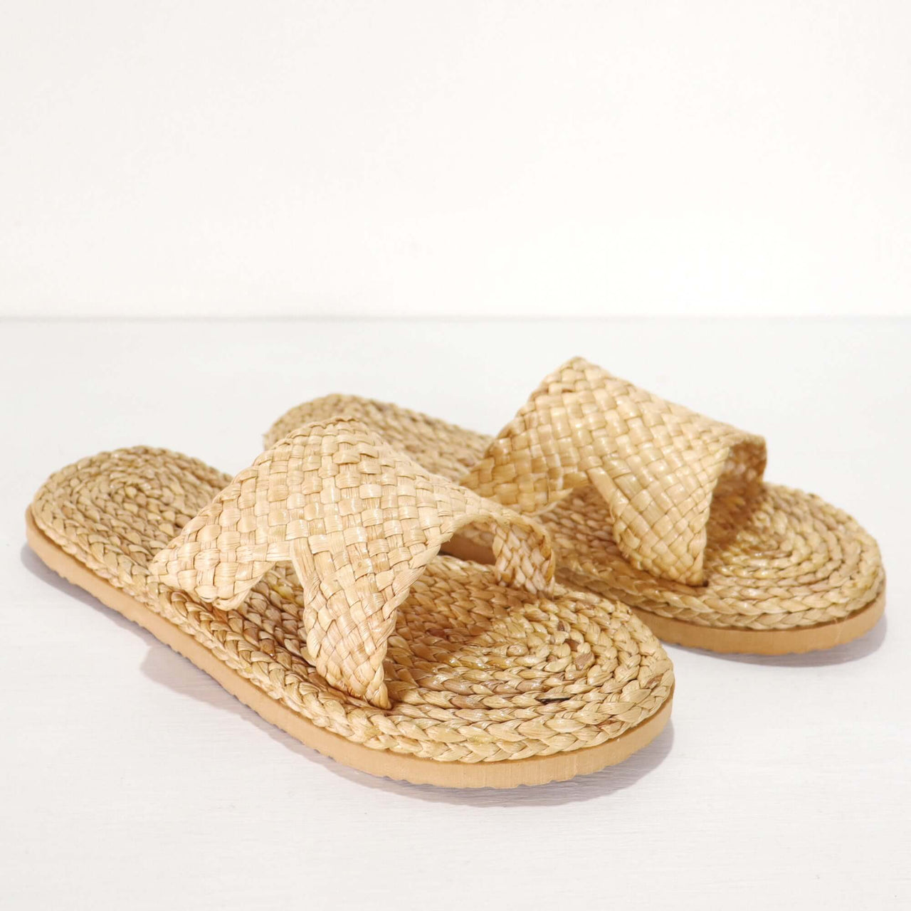 PATTHARA - Straw Sandals