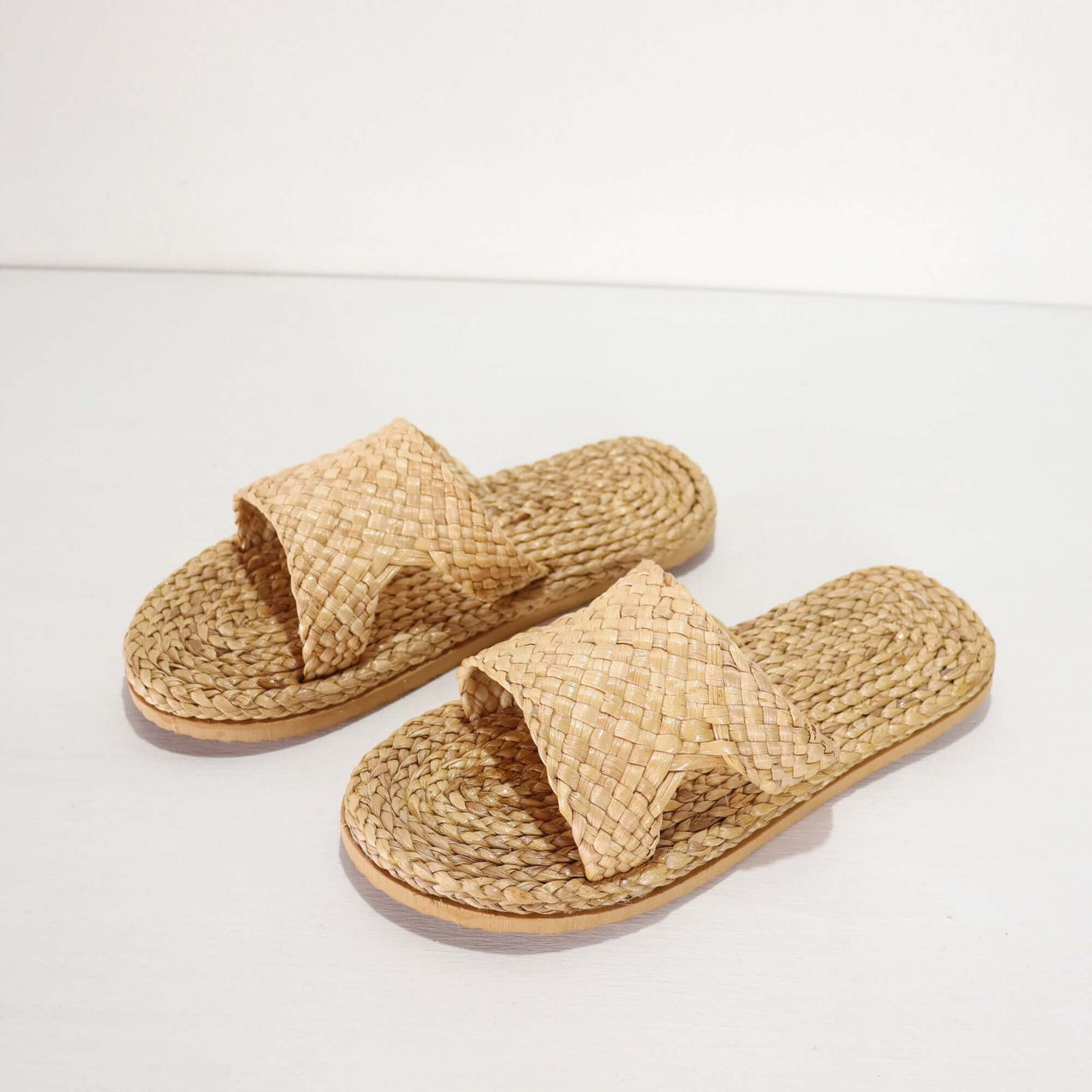 PATTHARA - Straw Sandals