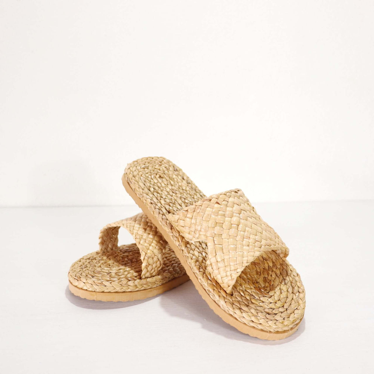PATTHARA - Straw Sandals