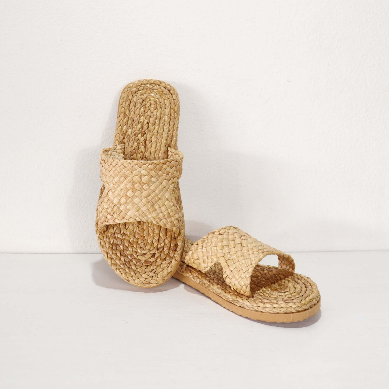 PATTHARA - Straw Sandals