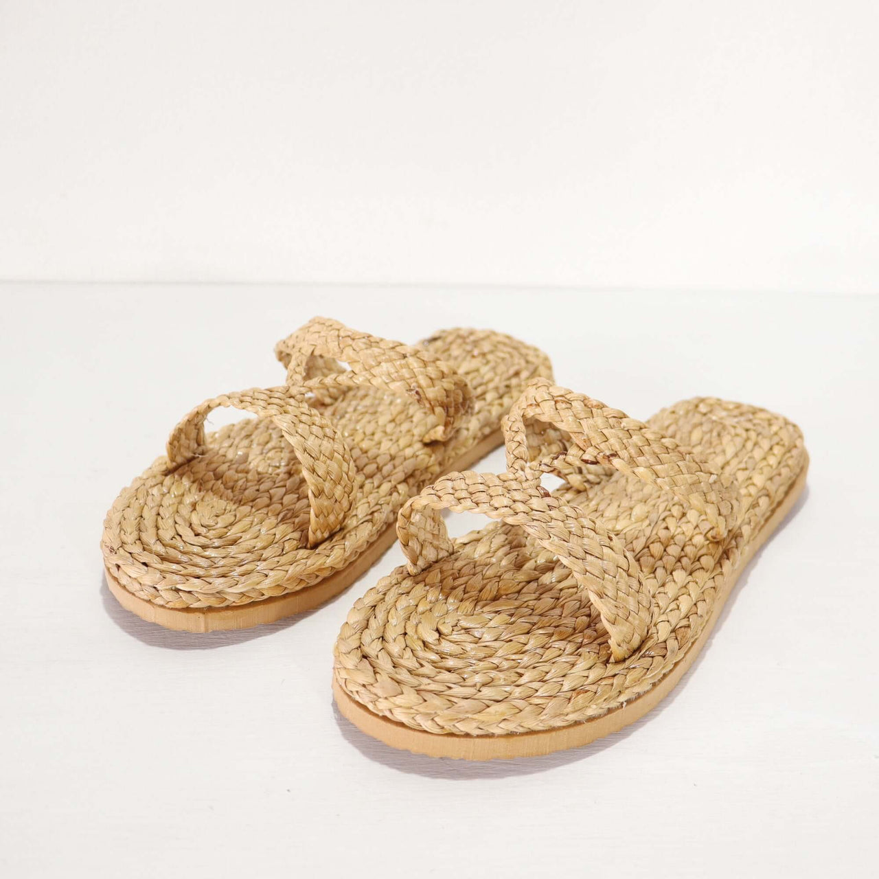 PACHARIDA - Straw Sandals
