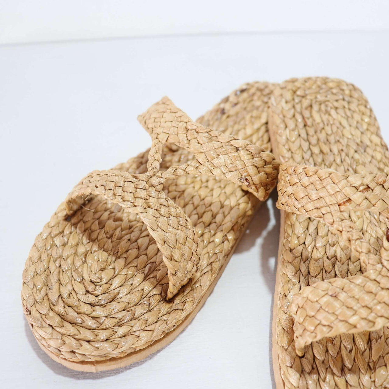 PACHARIDA - Straw Sandals
