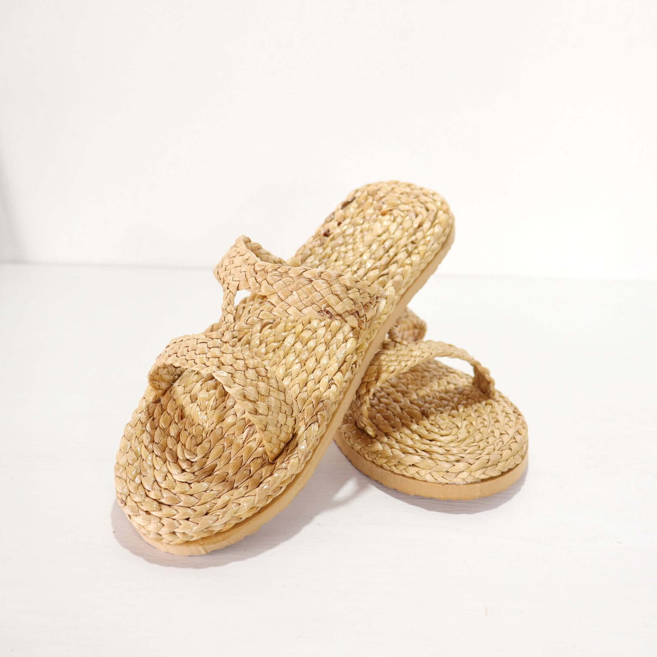 PACHARIDA - Straw Sandals