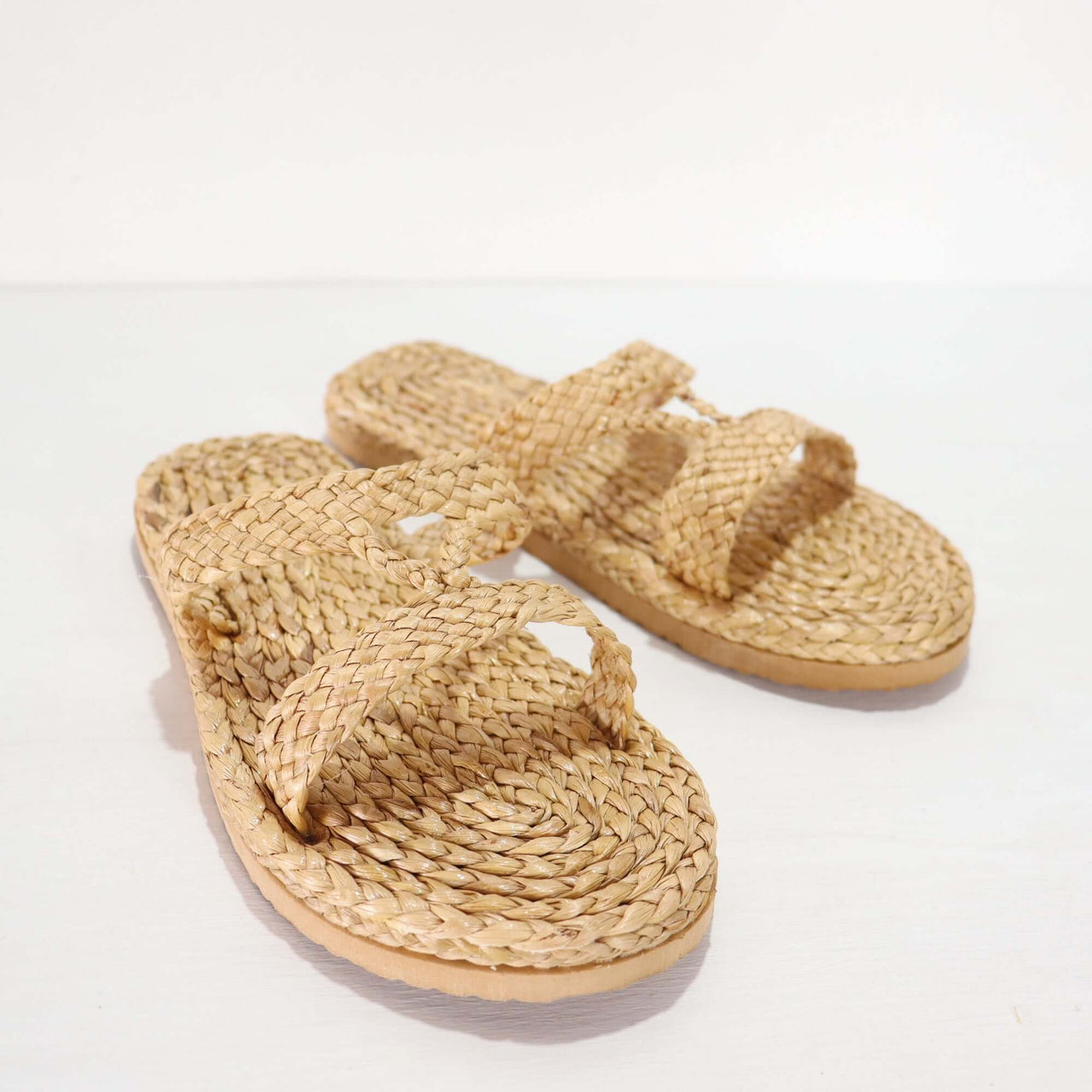 PACHARIDA - Straw Sandals