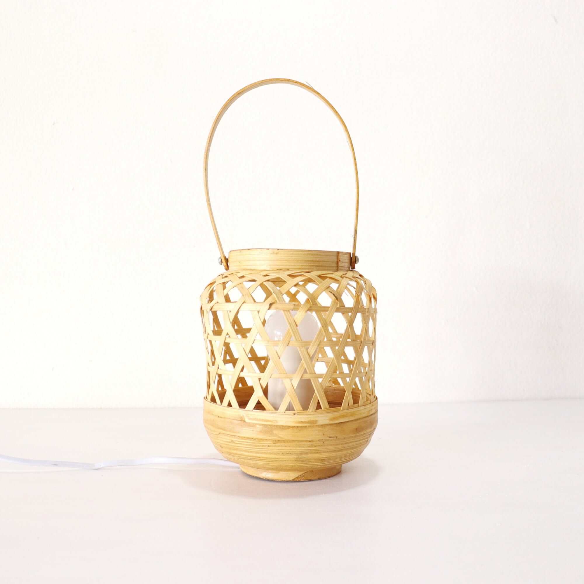 Bamboo Table Lamp - BEN JA PON