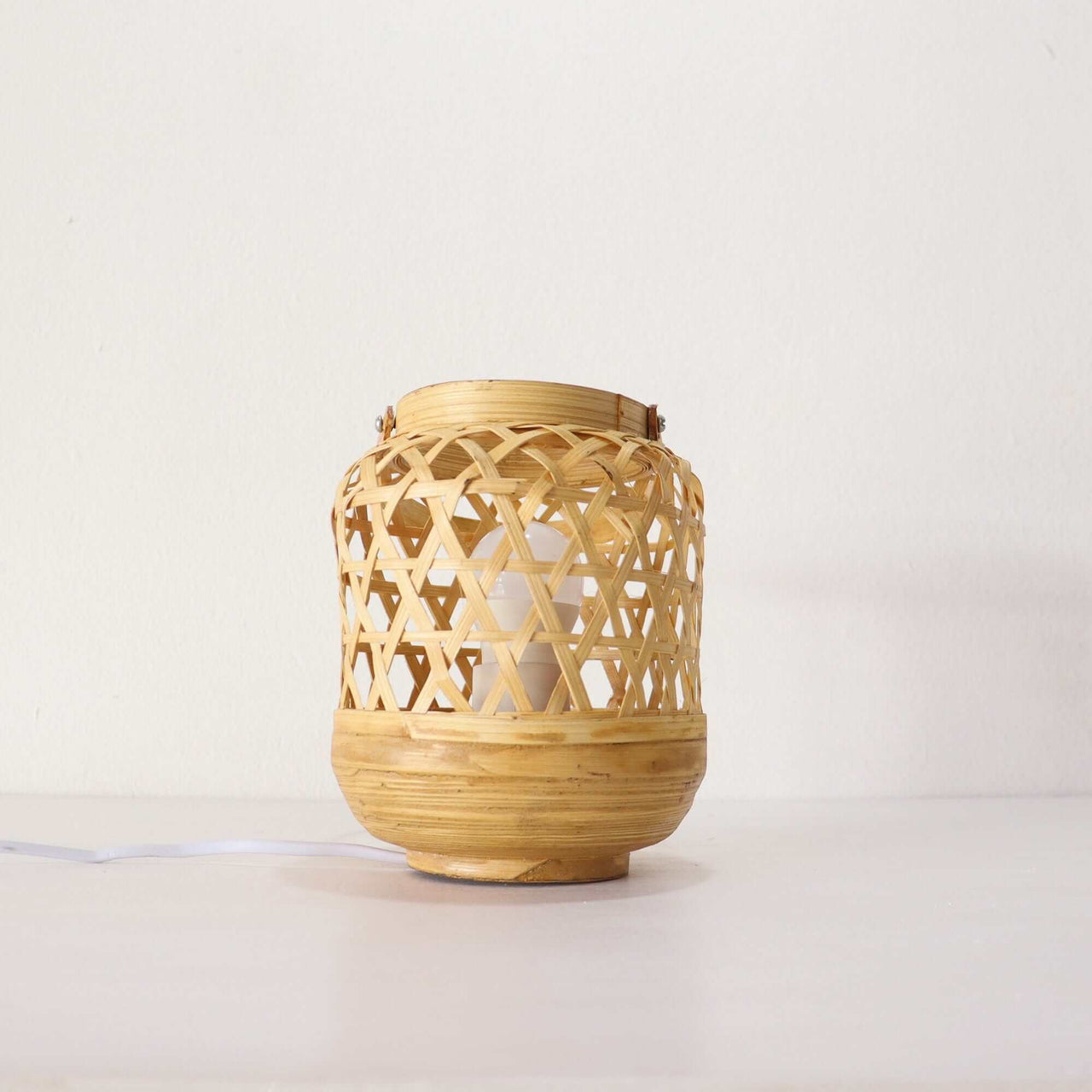 Bamboo Table Lamp - BEN JA PON