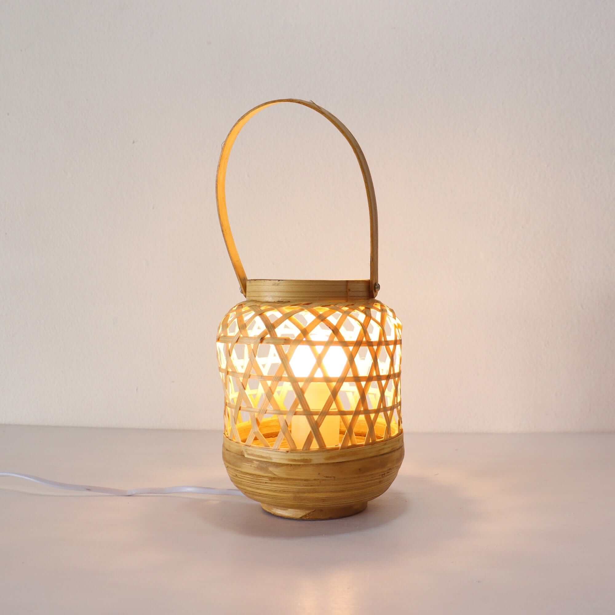 Bamboo Table Lamp - BEN JA PON