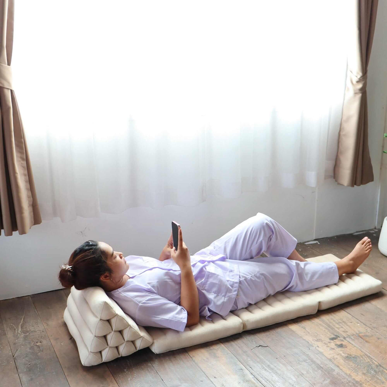 PRA PA WEE - Thai Triangle Pillow (3-Fold - White)