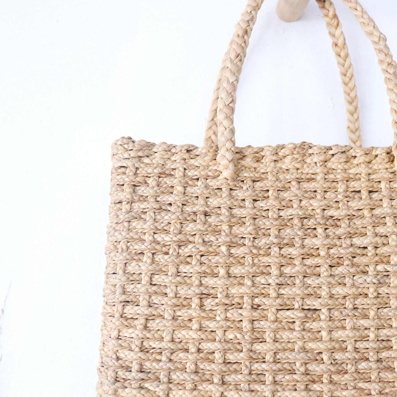BEAU - Straw Basket Bag