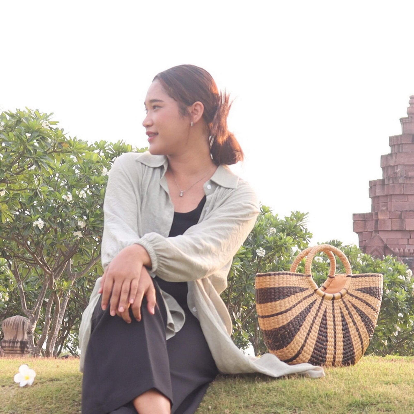 WIT THA YA - Straw Bag