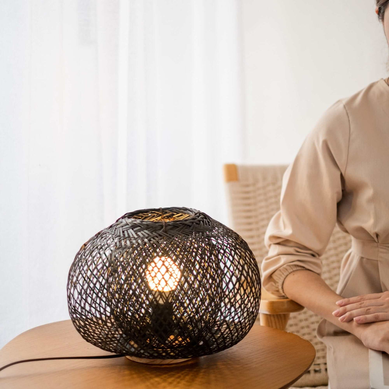 A RA WAN - Boho Table Lamp (Black)