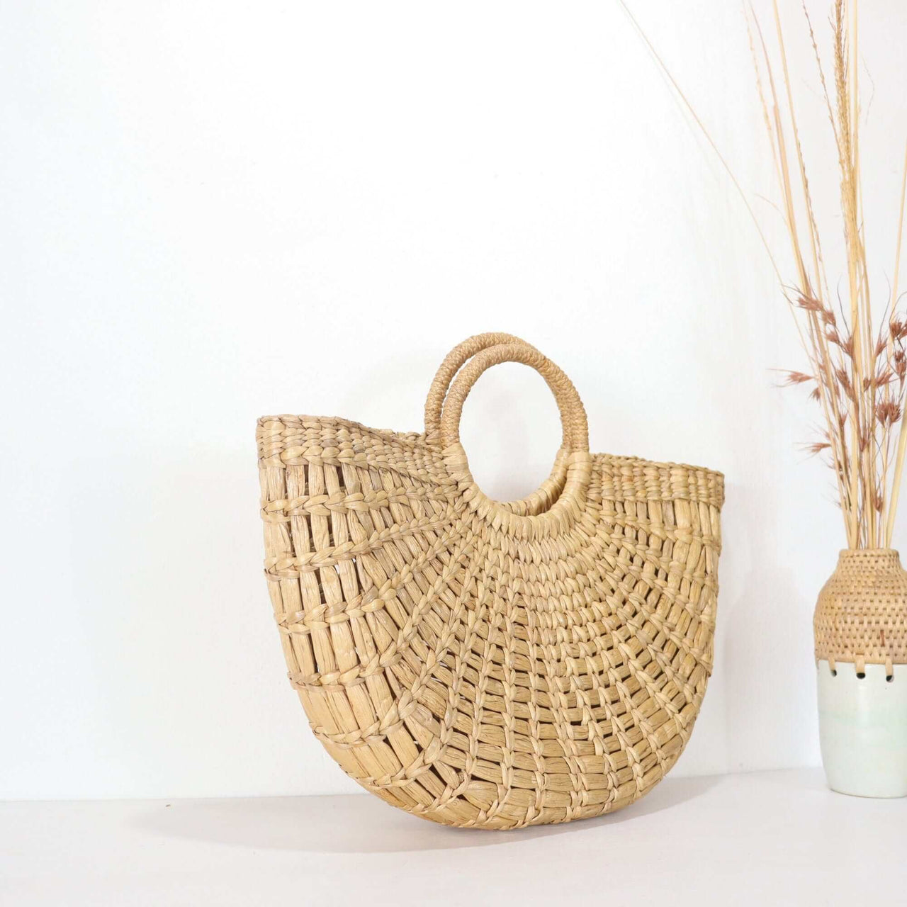 NUTTAPRON - Top Handle Straw Bag