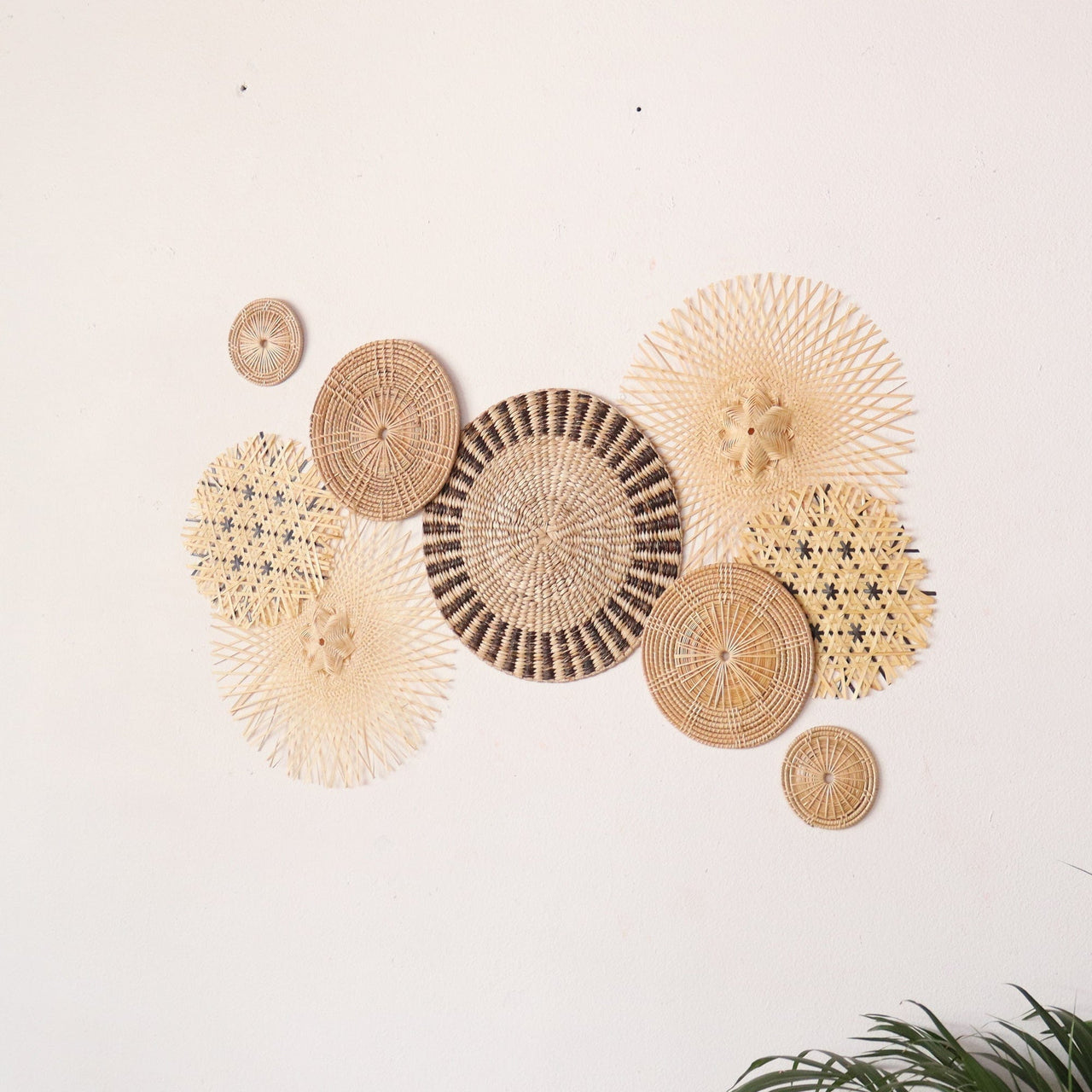 PRI YA KORN - Wall art décor hanging Set of 9